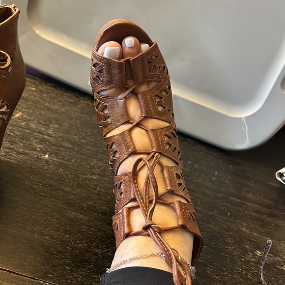 Brown wedge heels - Picture 12 of 13